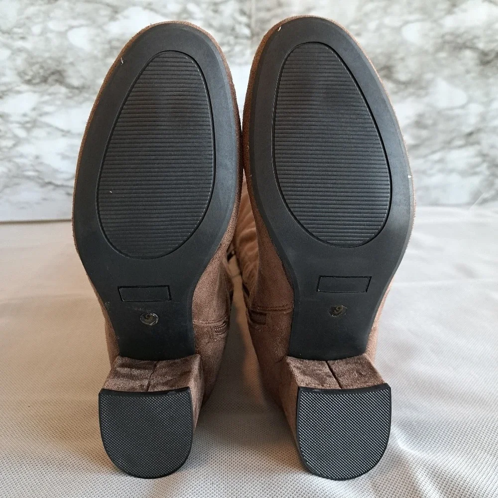 N/A women taupe